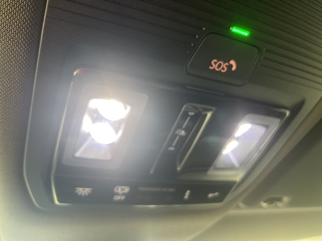 2025 Volkswagen ID. Buzz Pro S Plus