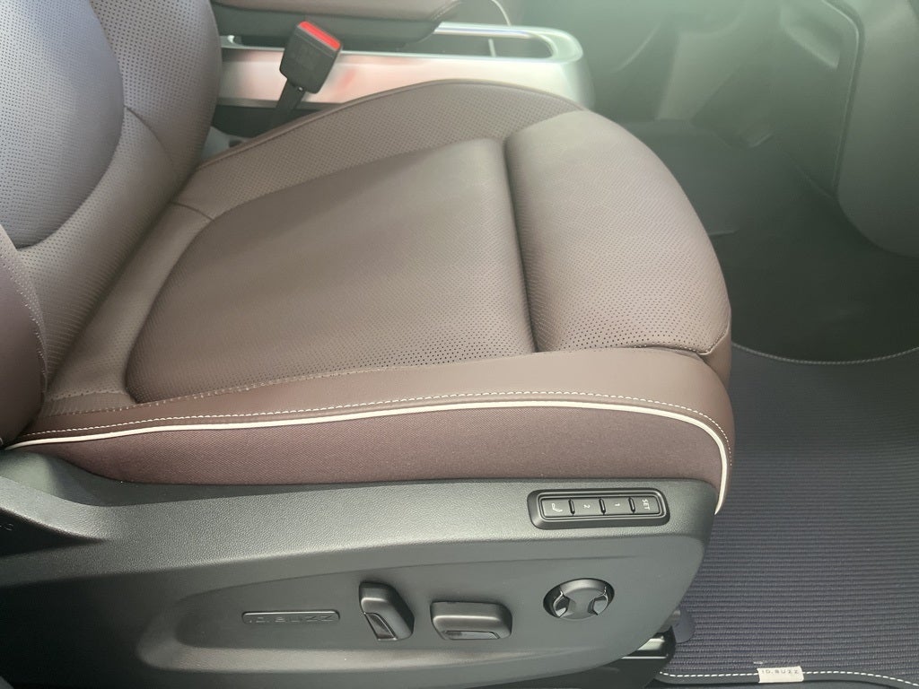 2025 Volkswagen ID. Buzz Pro S Plus