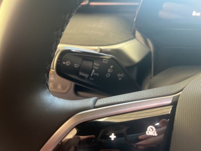 2025 Volkswagen ID. Buzz Pro S Plus