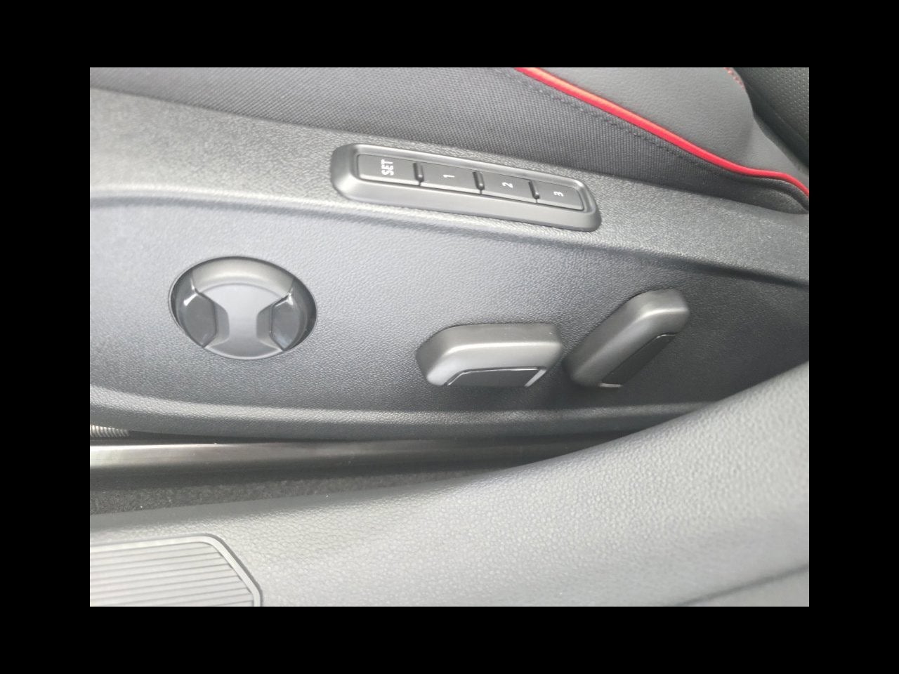 2026 Volkswagen Golf GTI SE