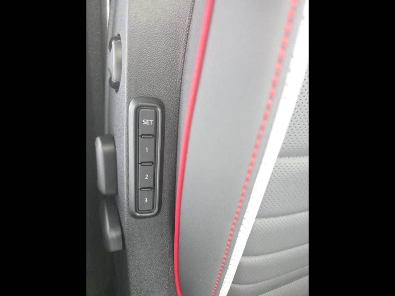2026 Volkswagen Golf GTI SE