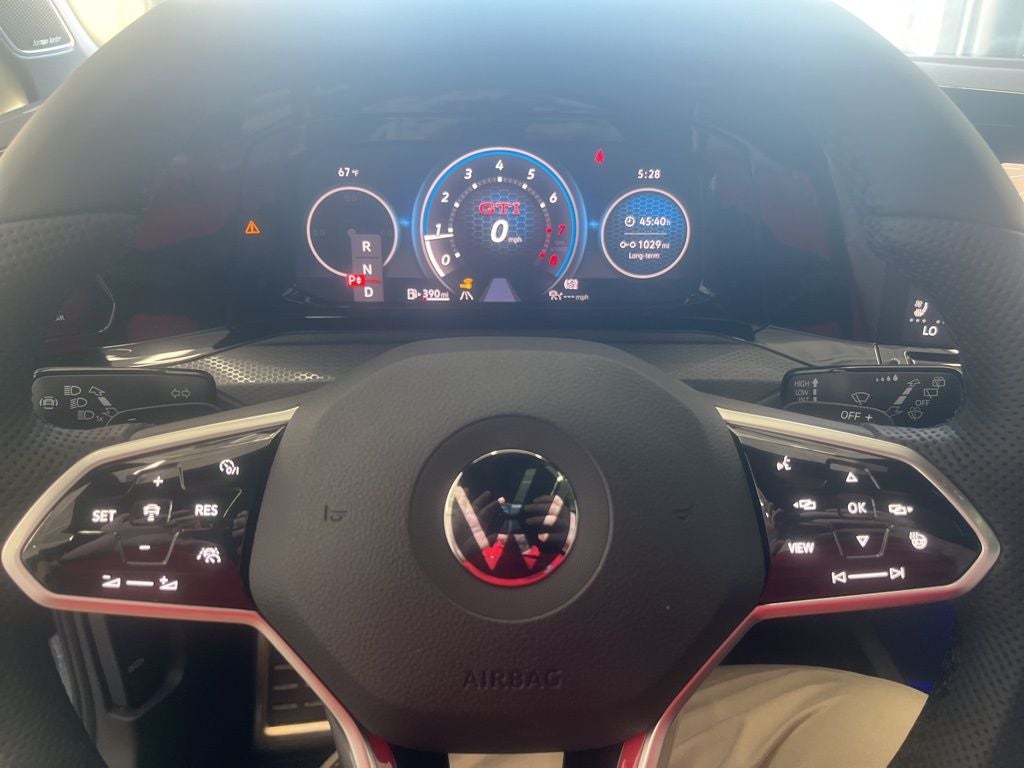 2022 Volkswagen Golf GTI 2.0T SE