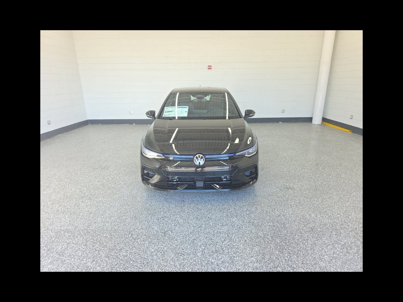 2026 Volkswagen Golf R Base