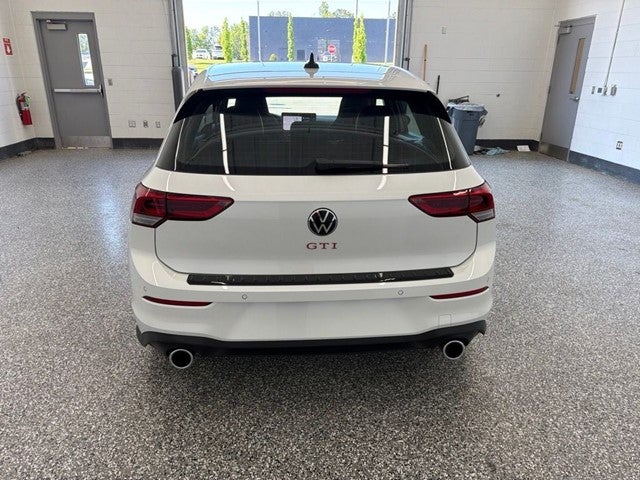2026 Volkswagen Golf GTI Autobahn