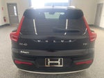 2022 Volvo XC40 Momentum