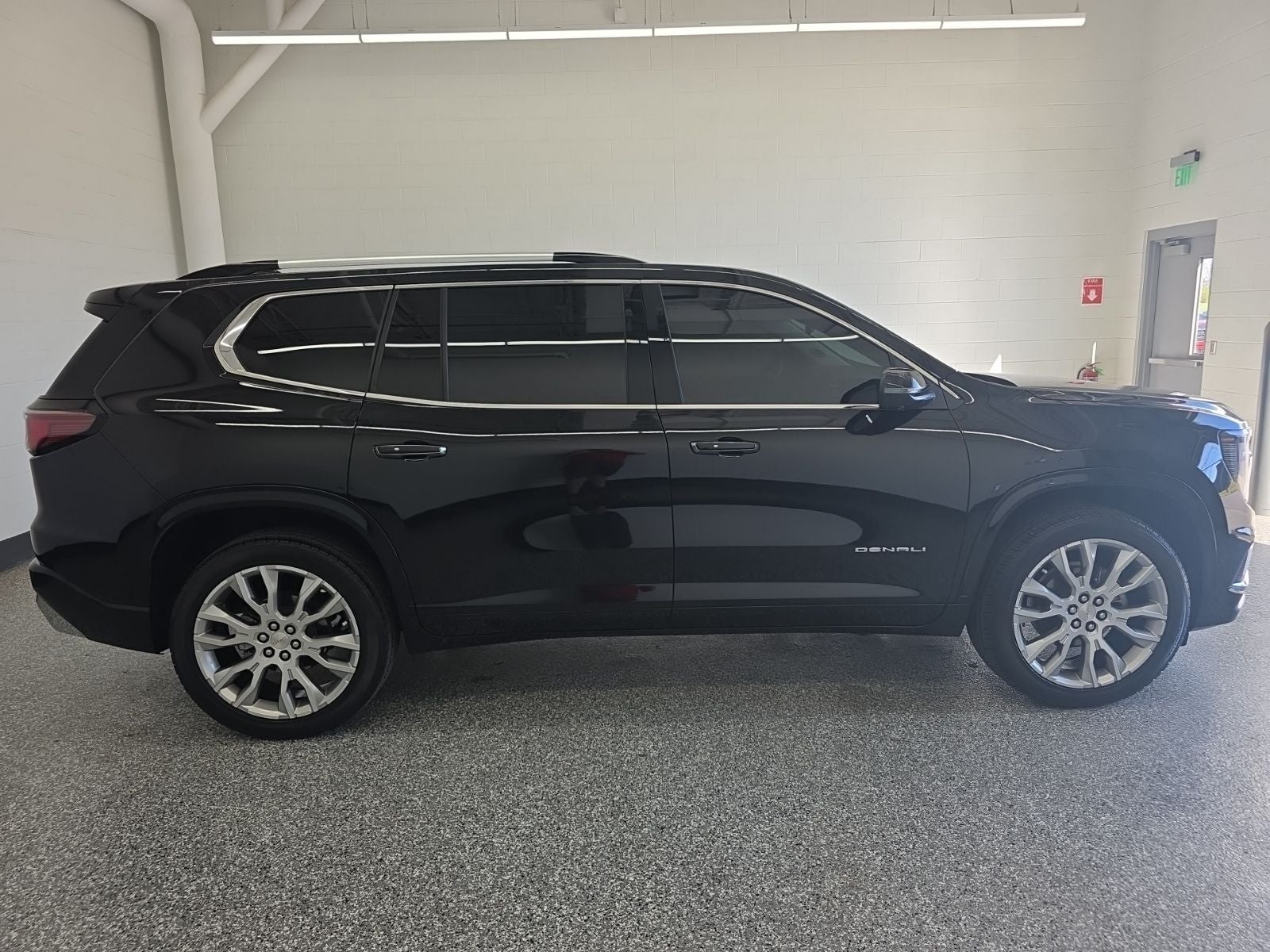 2024 GMC Acadia Denali Reserve