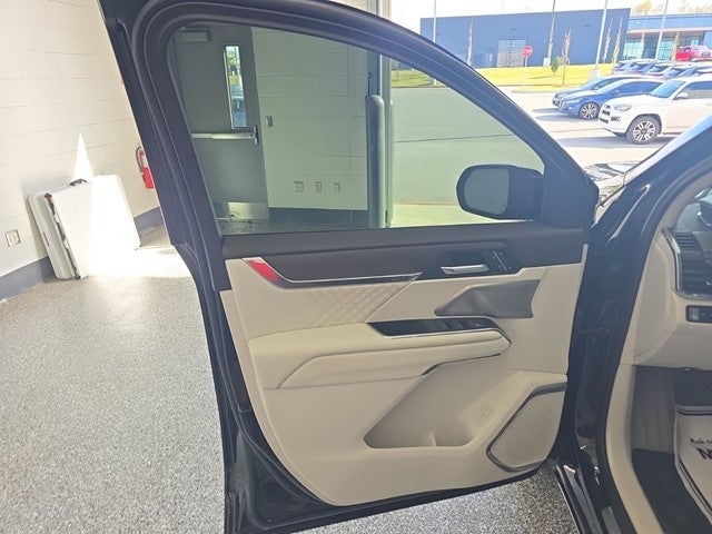 2024 GMC Acadia Denali Reserve