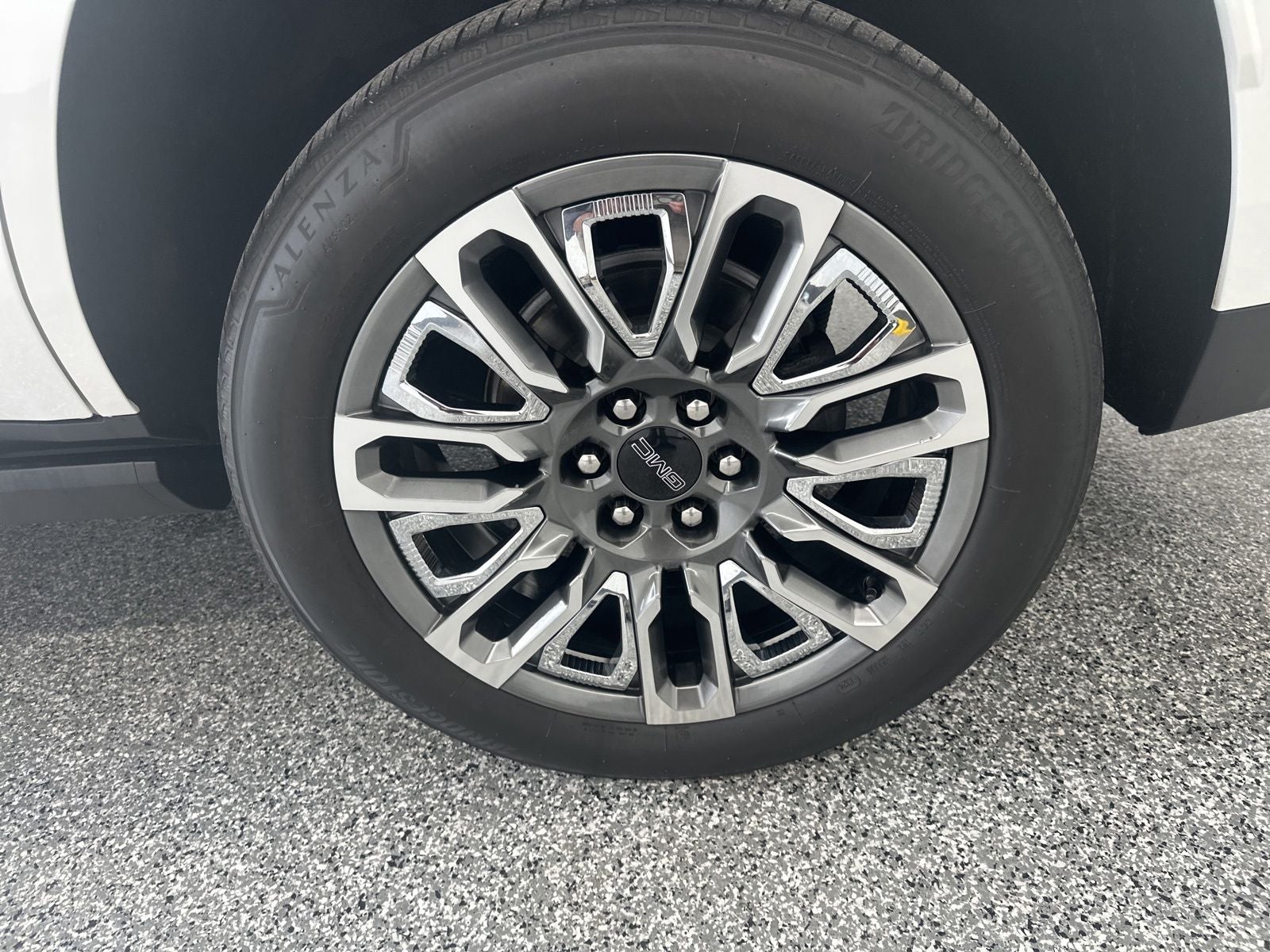 2024 GMC Yukon Denali Ultimate