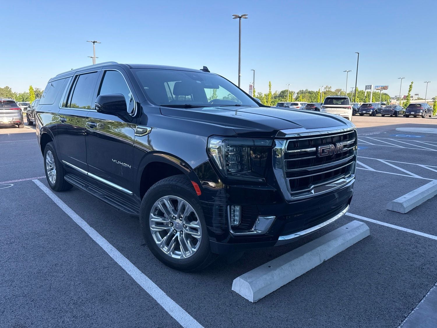 2024 GMC Yukon XL SLT