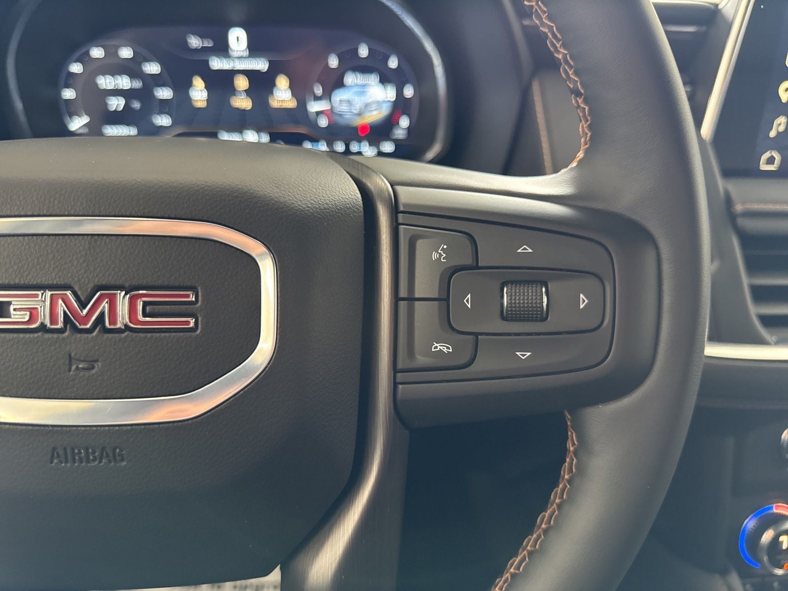 2024 GMC Yukon XL AT4