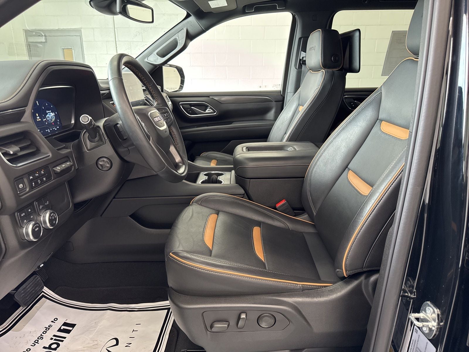 2024 GMC Yukon XL AT4