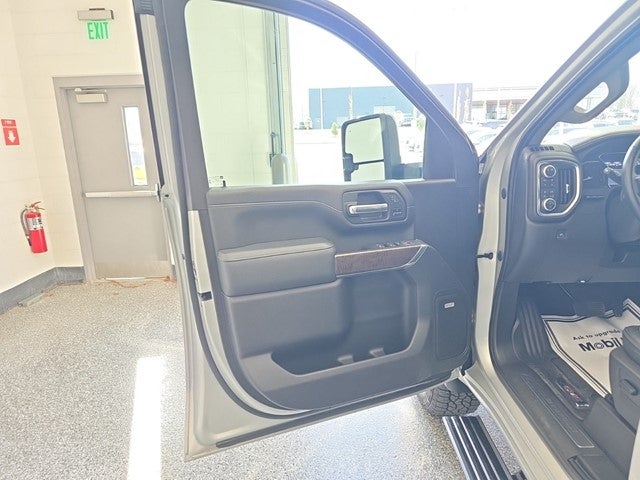 2023 GMC Sierra 2500HD Denali