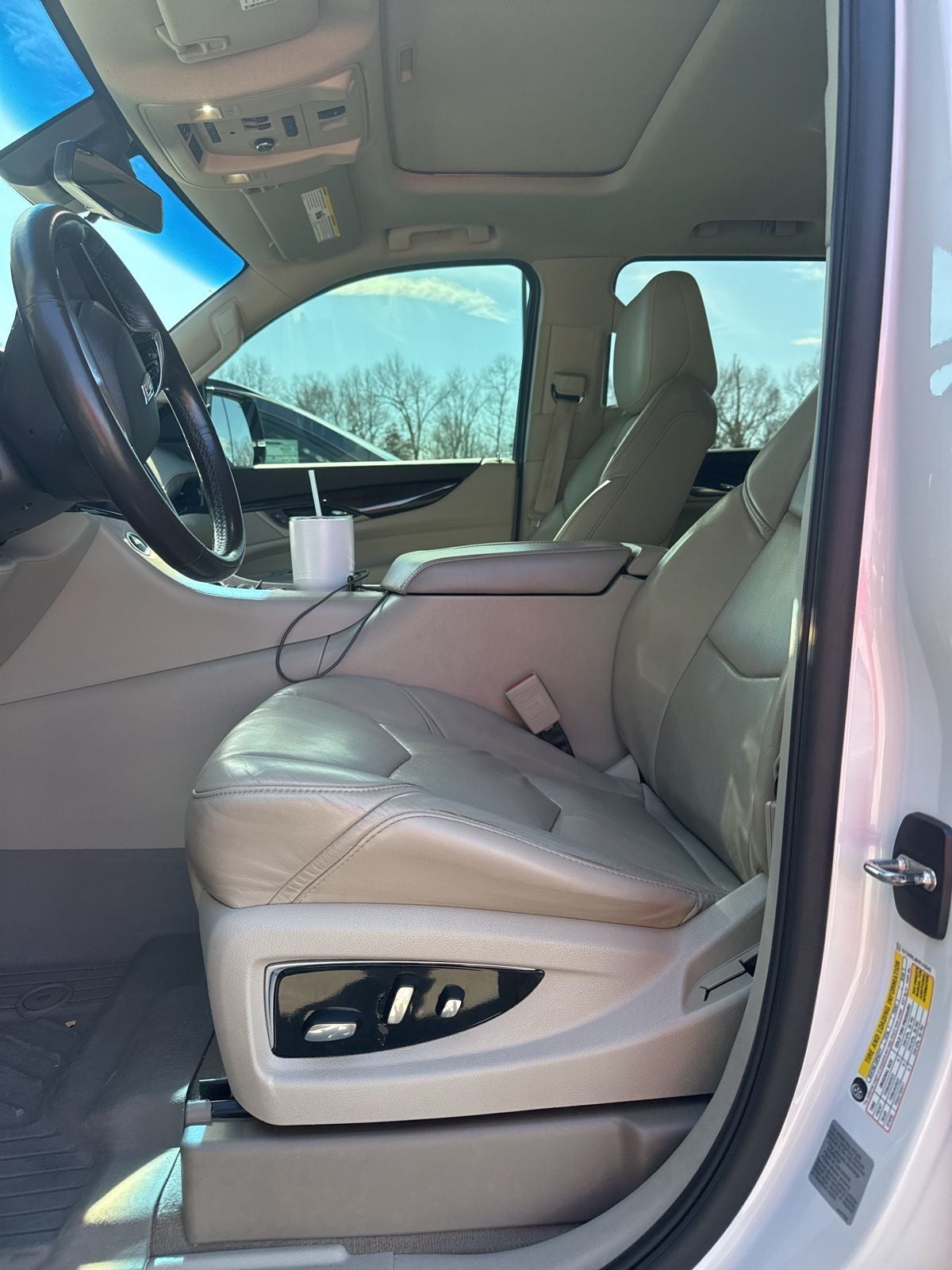 2017 Cadillac Escalade Luxury