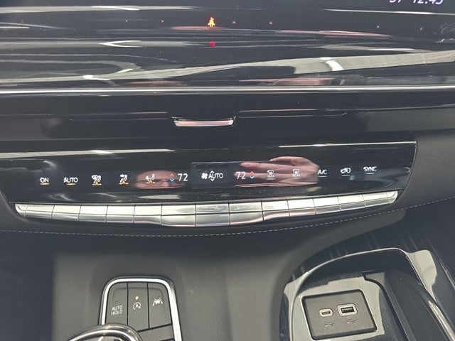 2023 Cadillac Escalade Sport