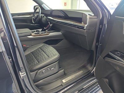 2025 Cadillac Escalade Sport Platinum