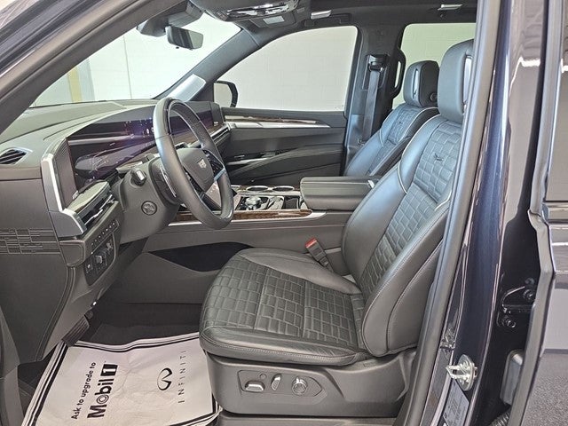 2025 Cadillac Escalade Sport Platinum