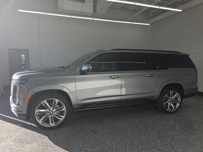 2025 Cadillac Escalade ESV Sport