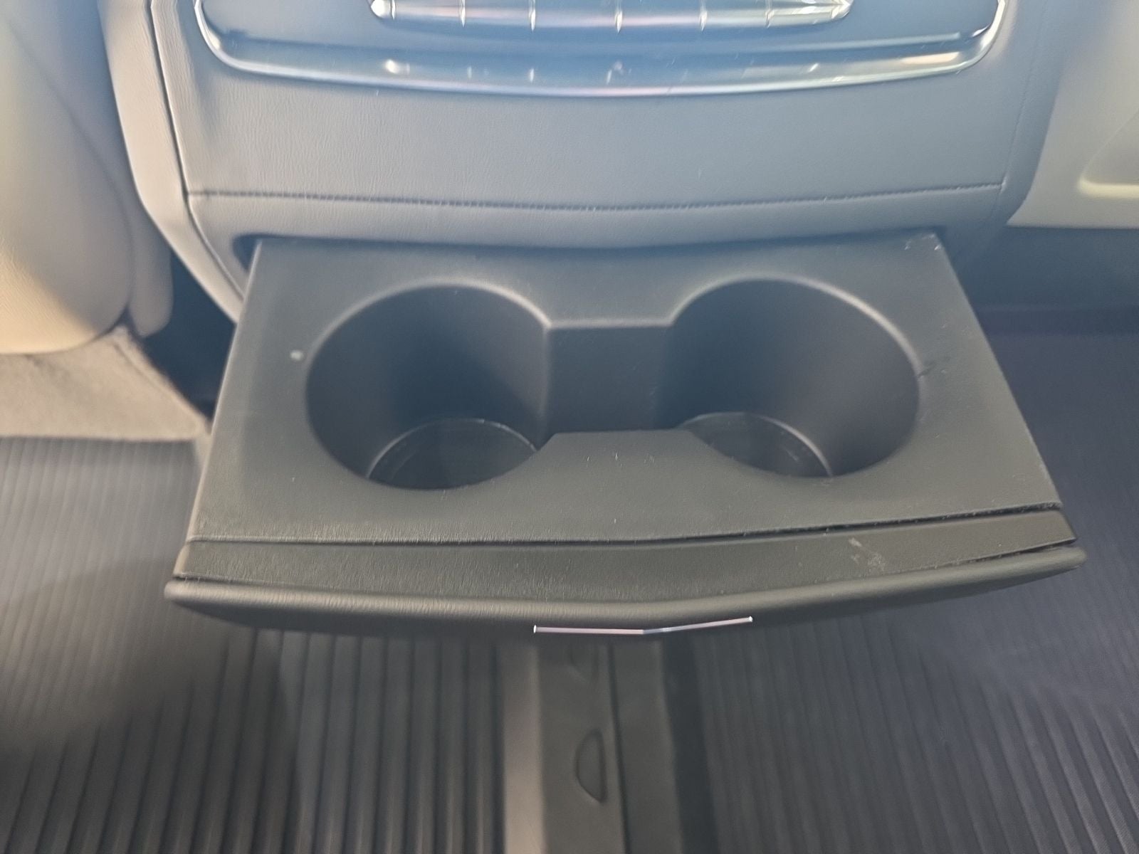 2025 Cadillac Escalade ESV Sport