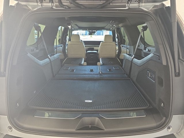 2025 Cadillac Escalade ESV Sport