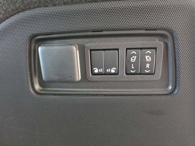 2025 Cadillac Escalade ESV Sport