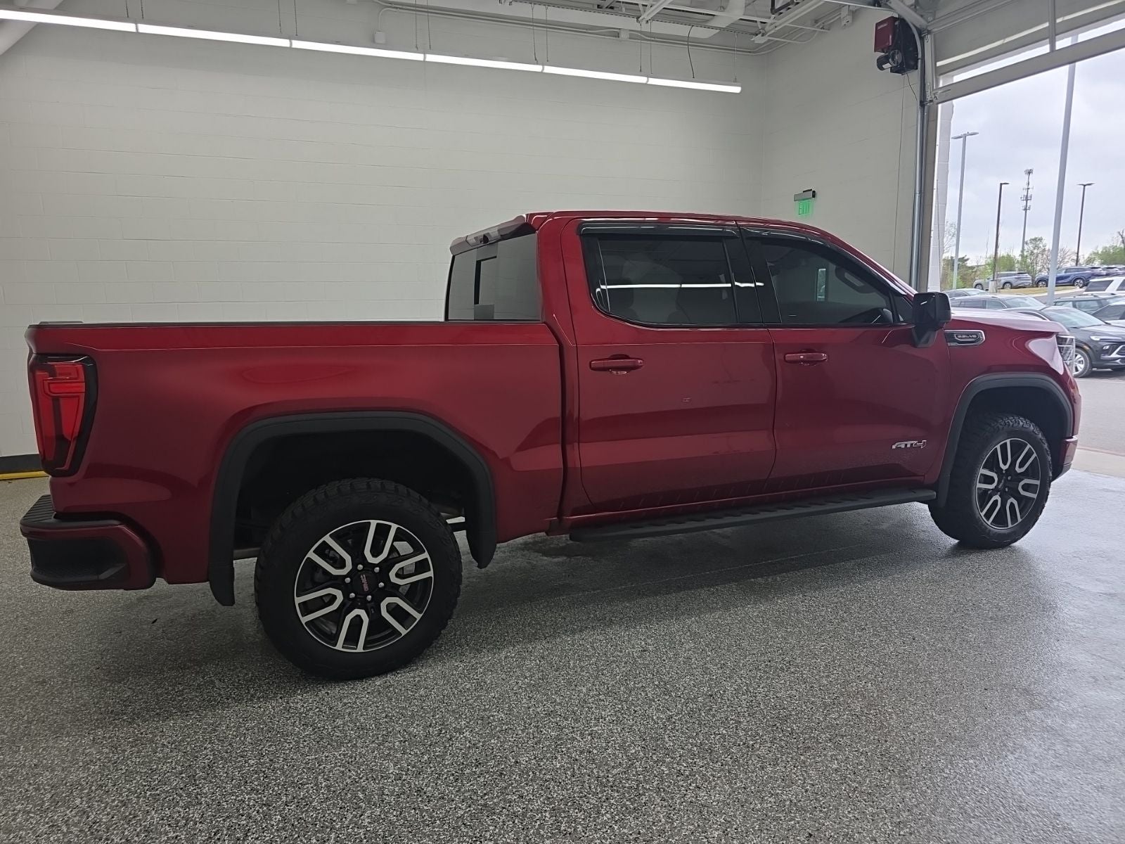 2025 GMC Sierra 1500 AT4