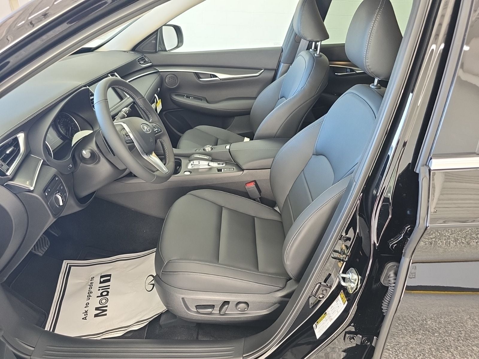 2025 INFINITI QX50 PURE