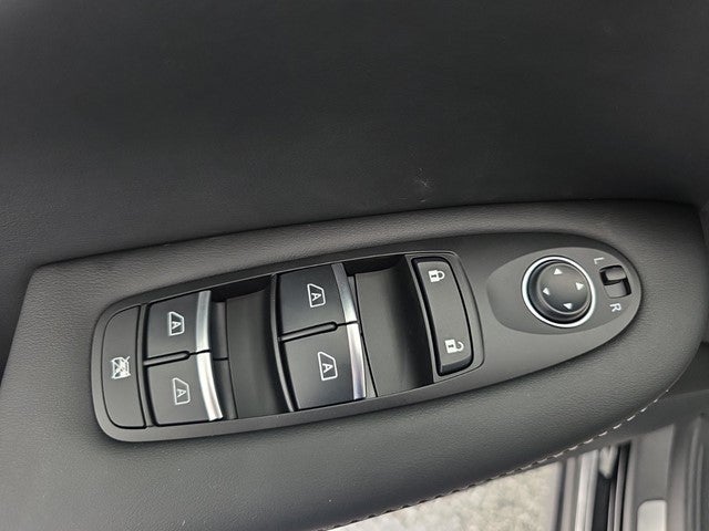 2025 INFINITI QX50 PURE