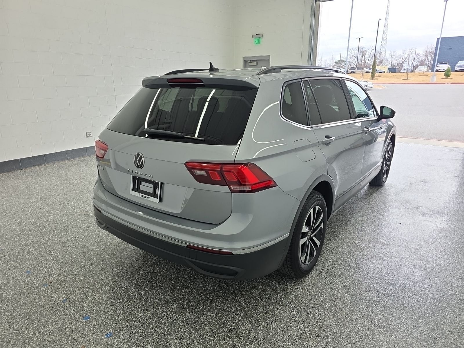 2023 Volkswagen Tiguan 2.0T S