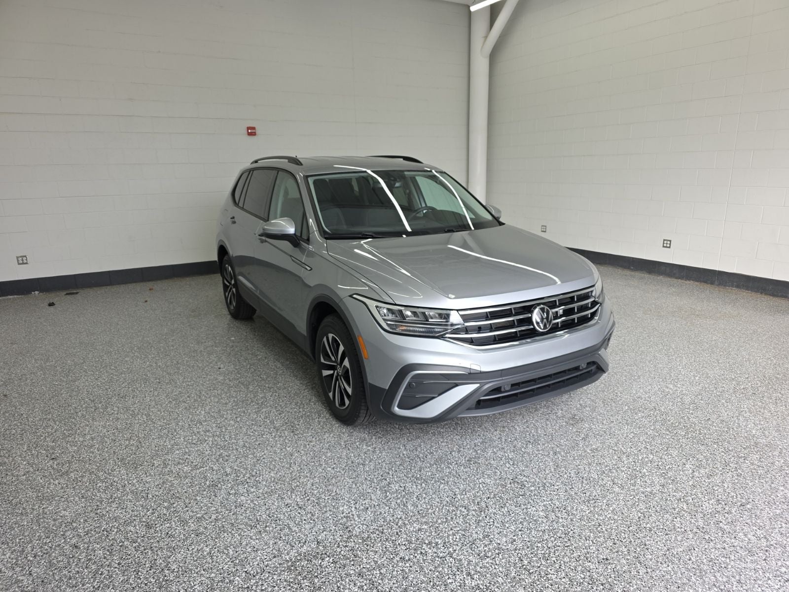 2023 Volkswagen Tiguan 2.0T S