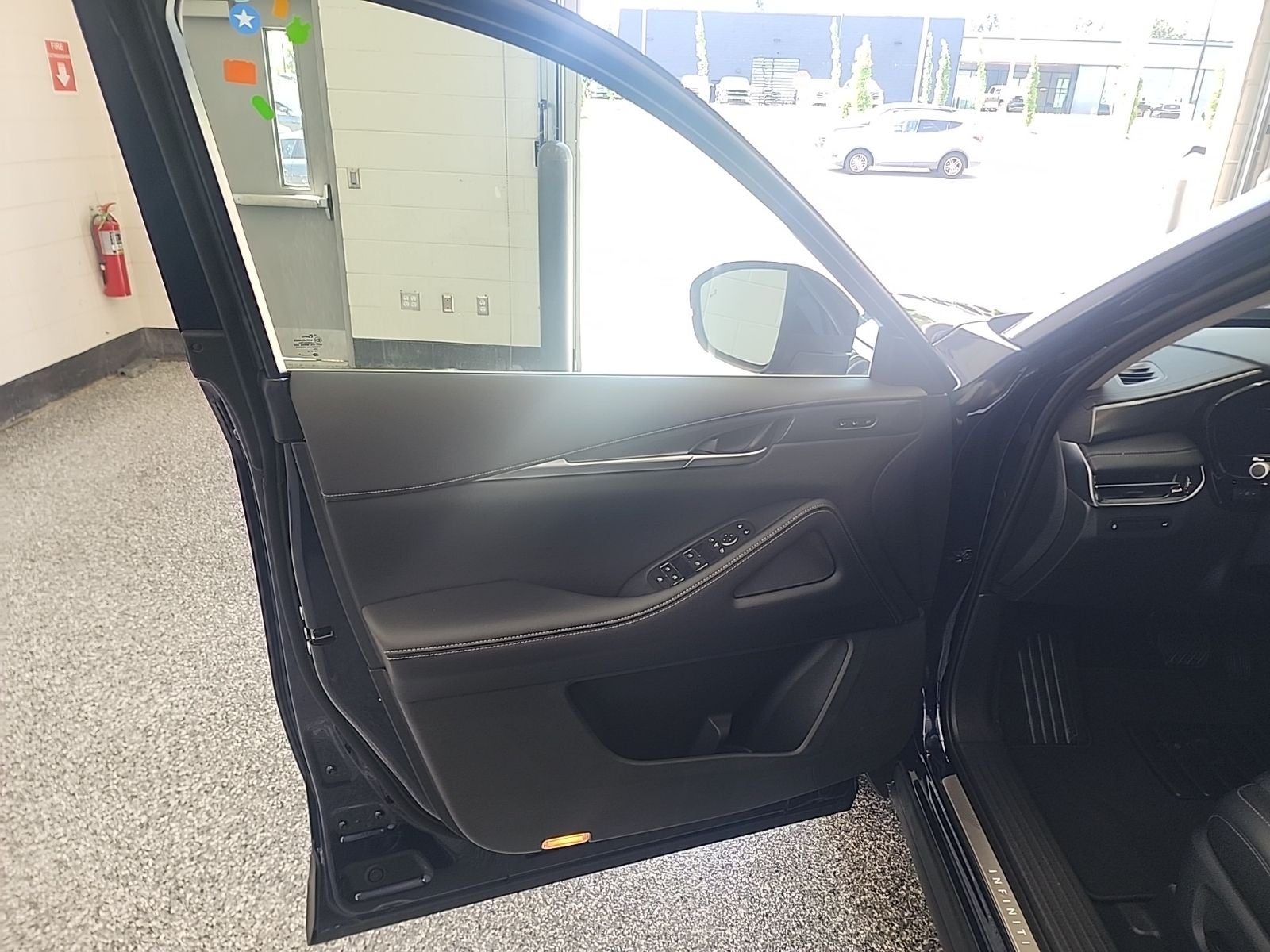 2026 INFINITI QX60 PURE