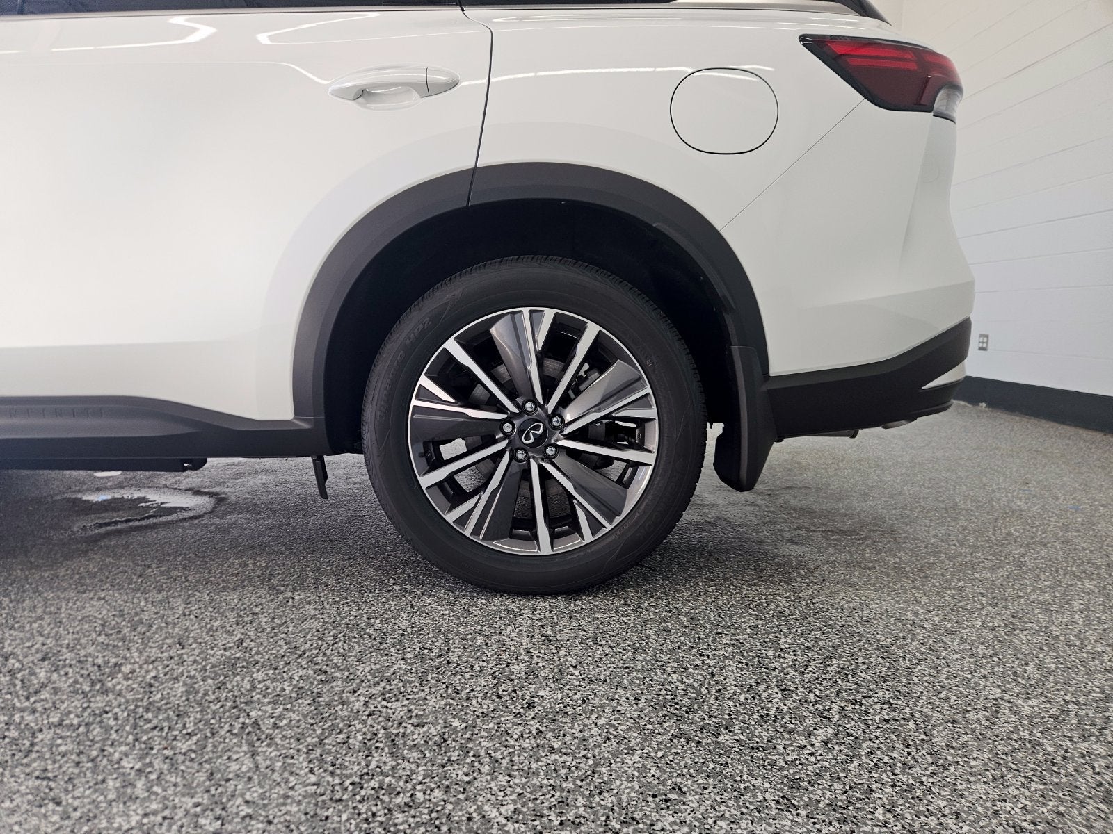 2027 INFINITI QX60 LUXE AWD