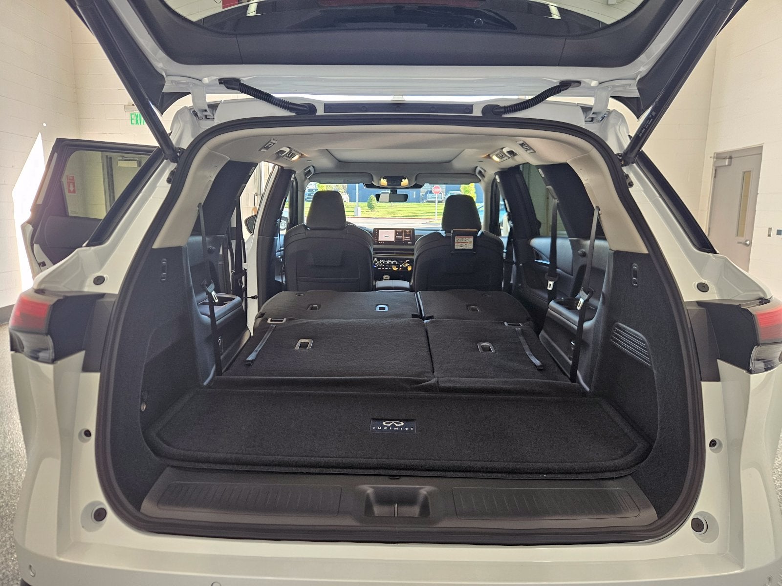 2027 INFINITI QX60 LUXE AWD
