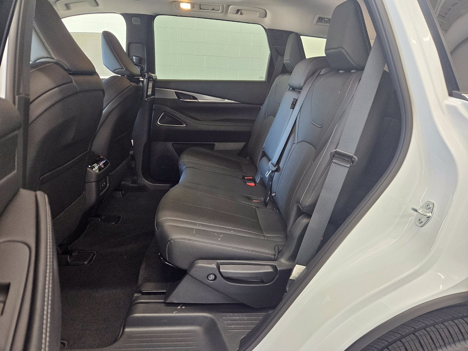 2027 INFINITI QX60 LUXE AWD