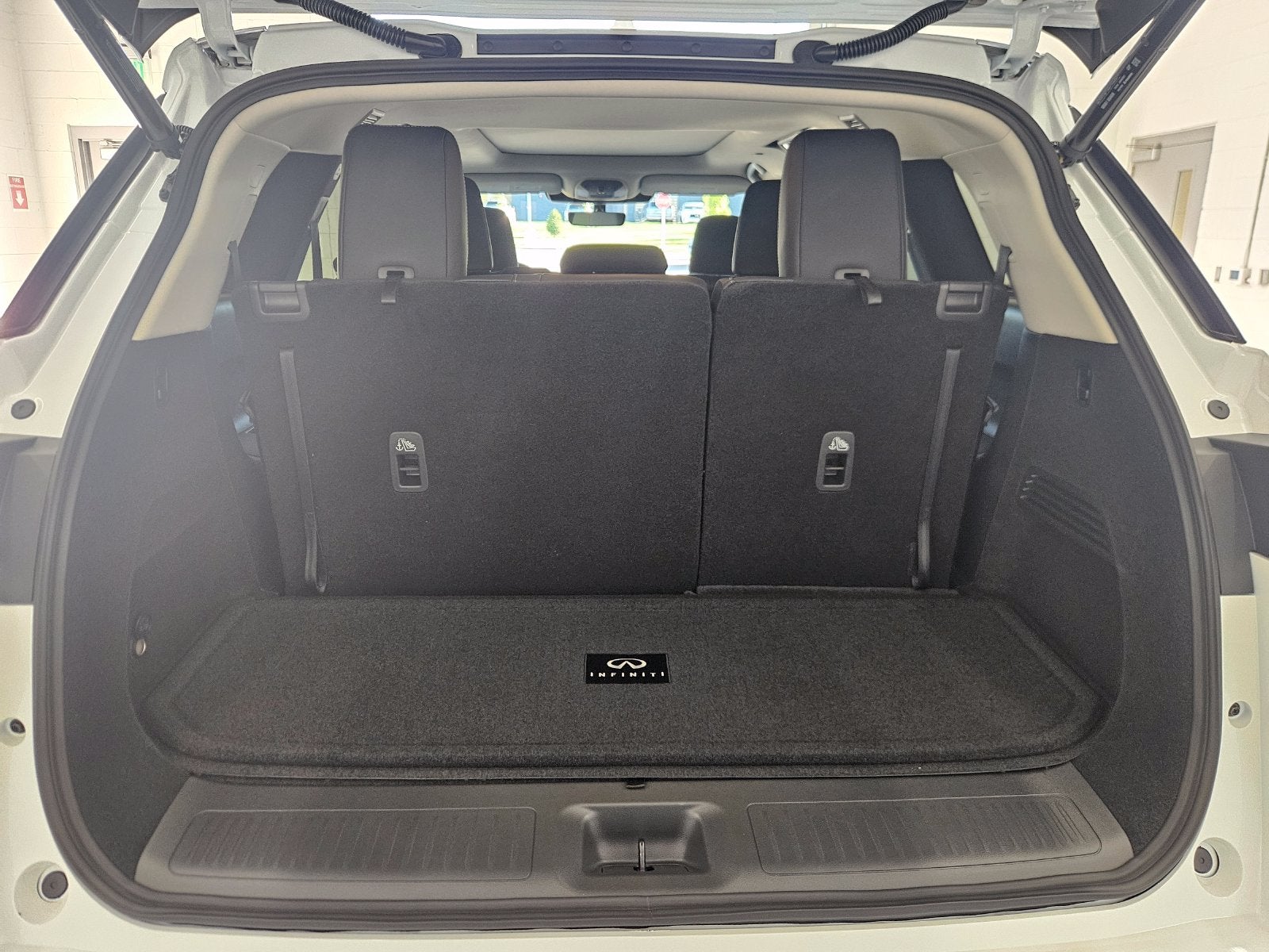2027 INFINITI QX60 LUXE AWD