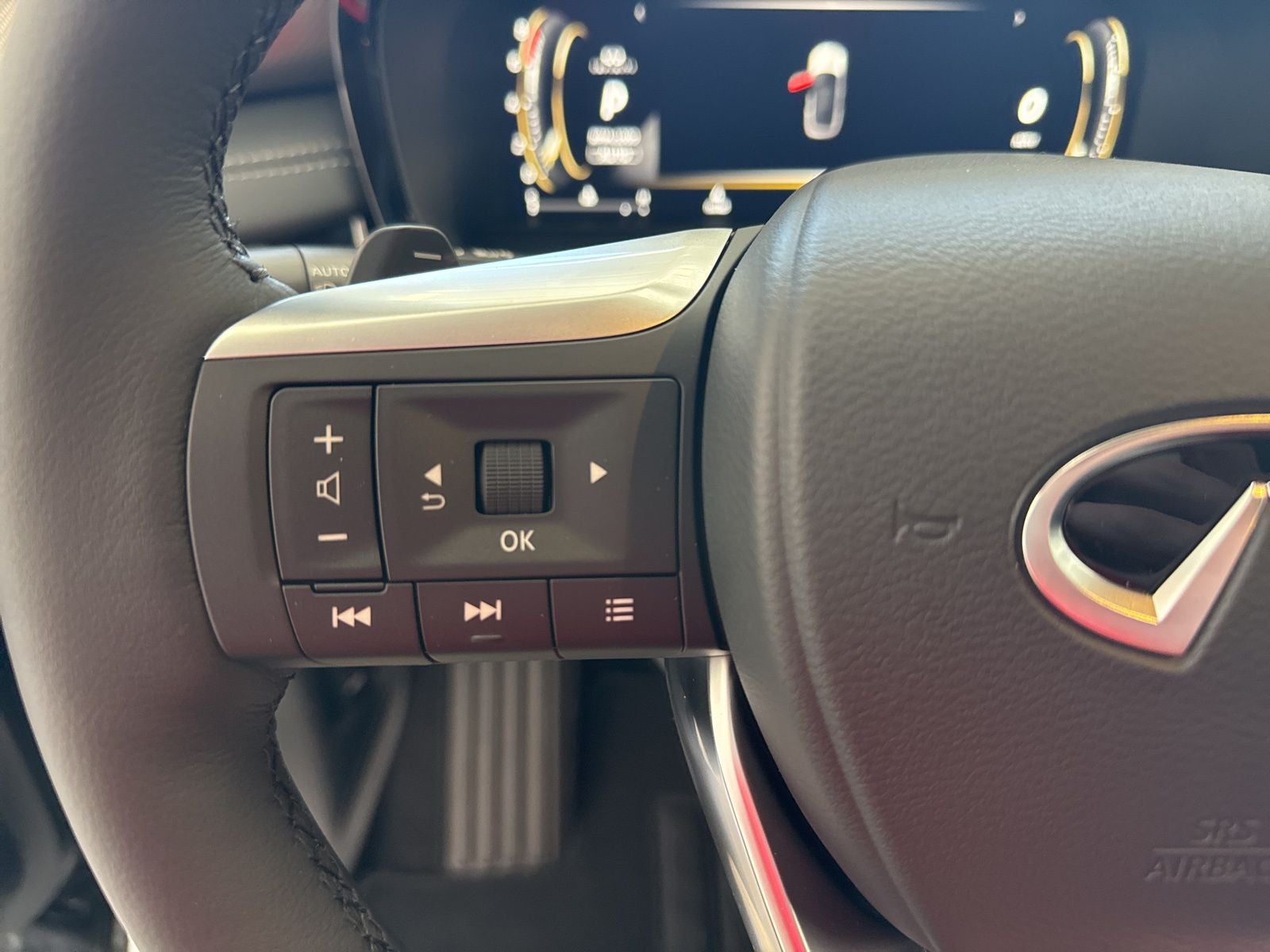 2027 INFINITI QX60 LUXE AWD