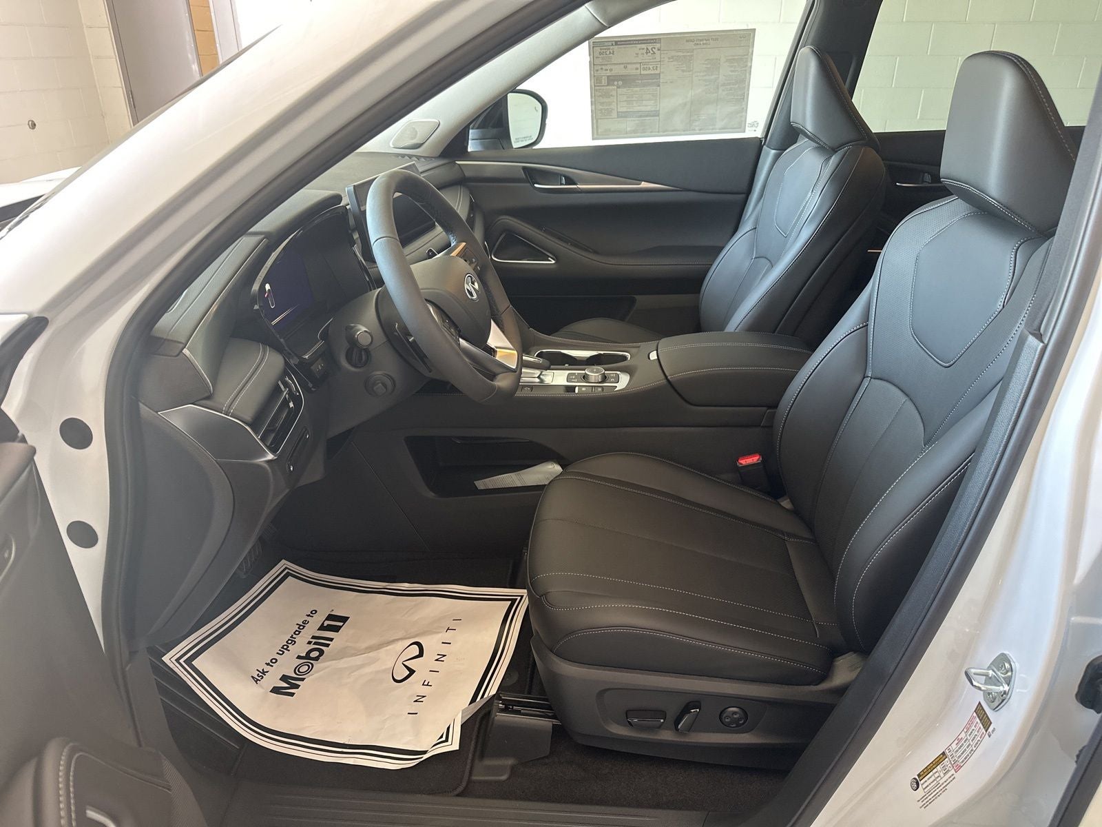 2027 INFINITI QX60 LUXE