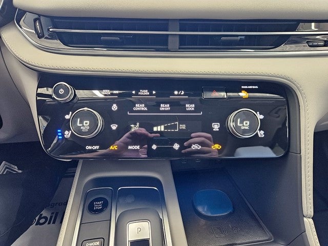 2027 INFINITI QX60 LUXE