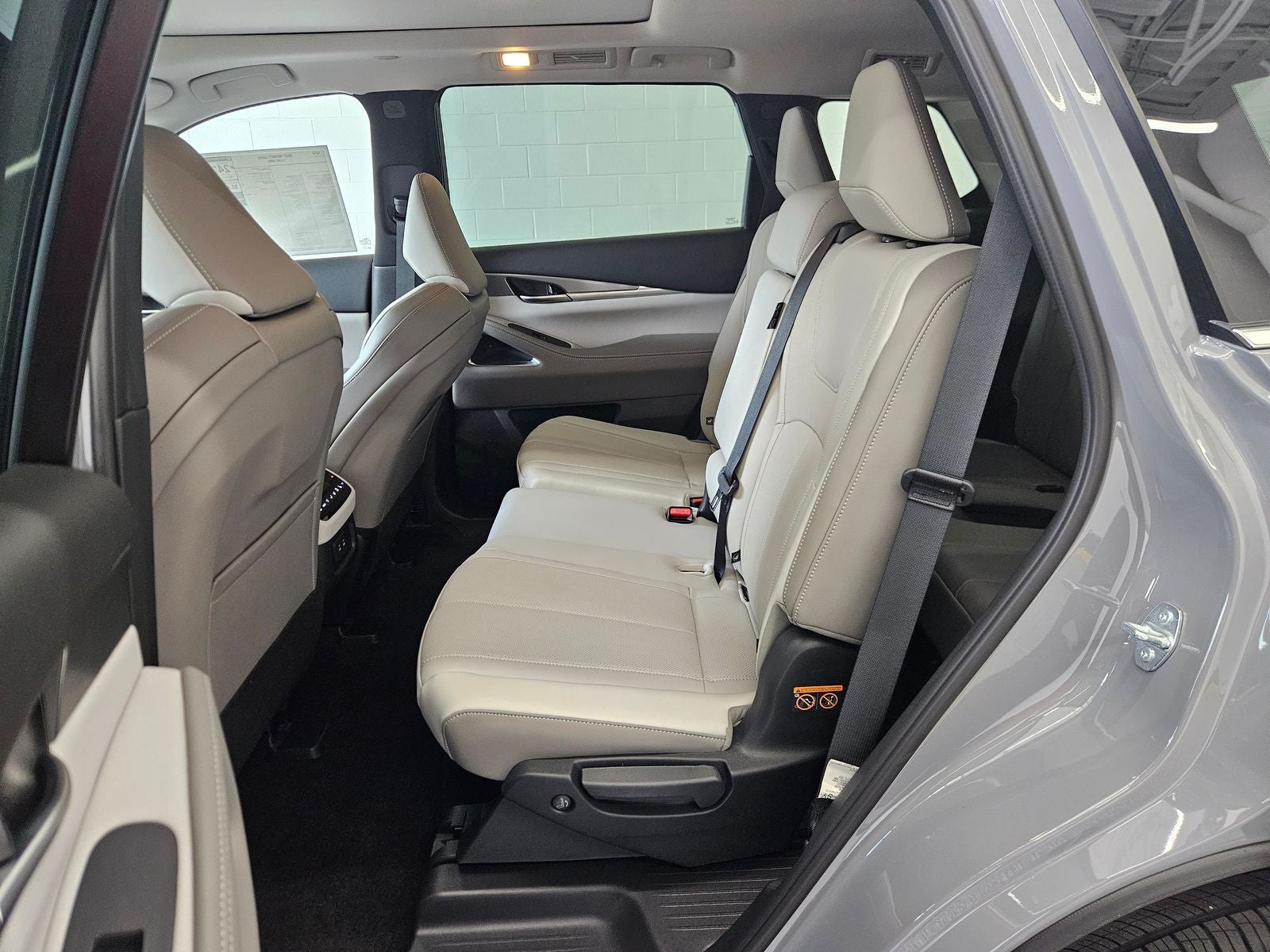 2027 INFINITI QX60 LUXE