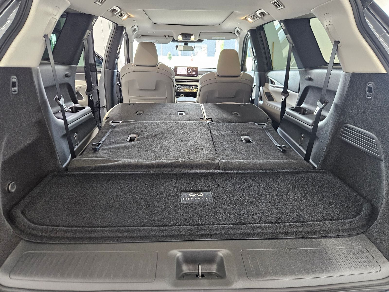2027 INFINITI QX60 LUXE