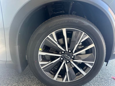 2027 INFINITI QX60 LUXE