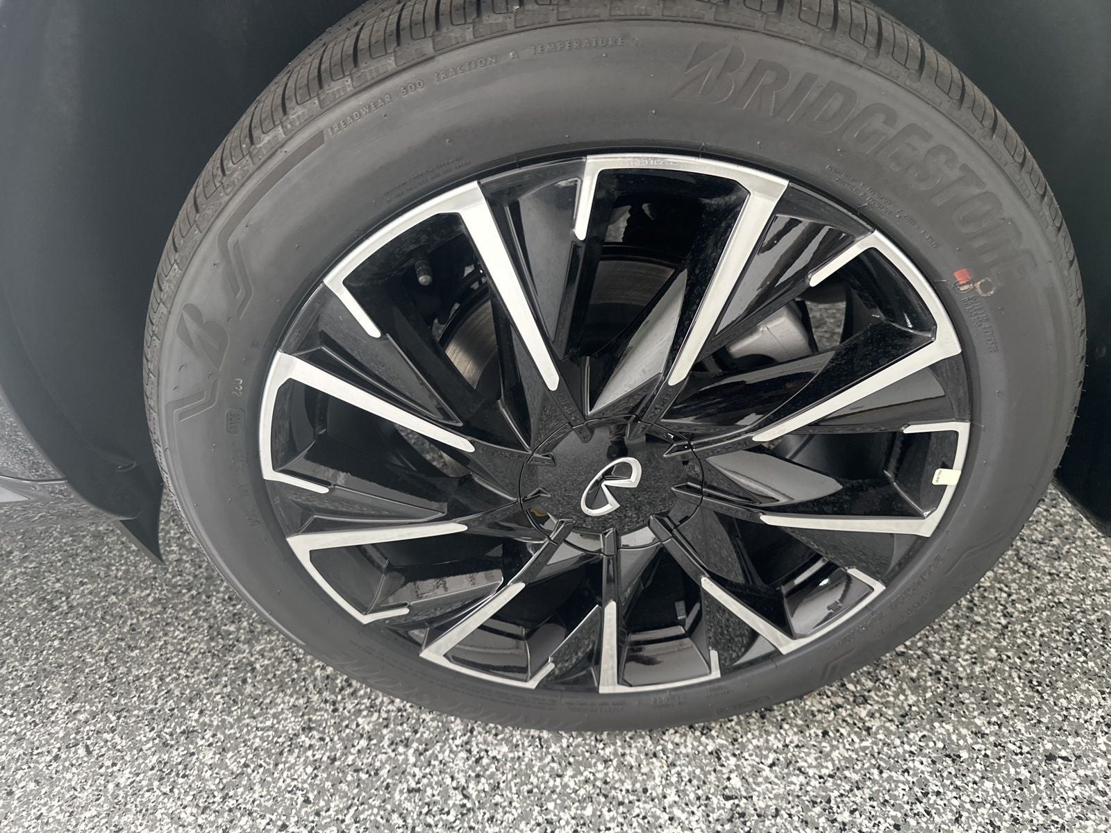 2027 INFINITI QX60 LUXE AWD