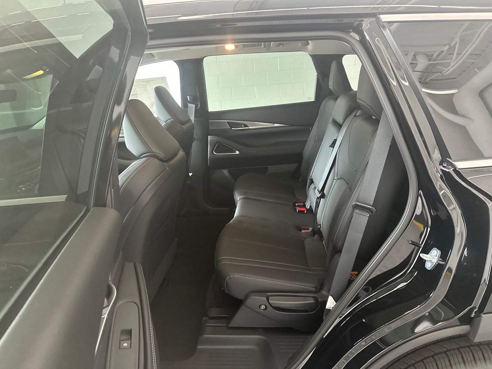 2027 INFINITI QX60 LUXE AWD