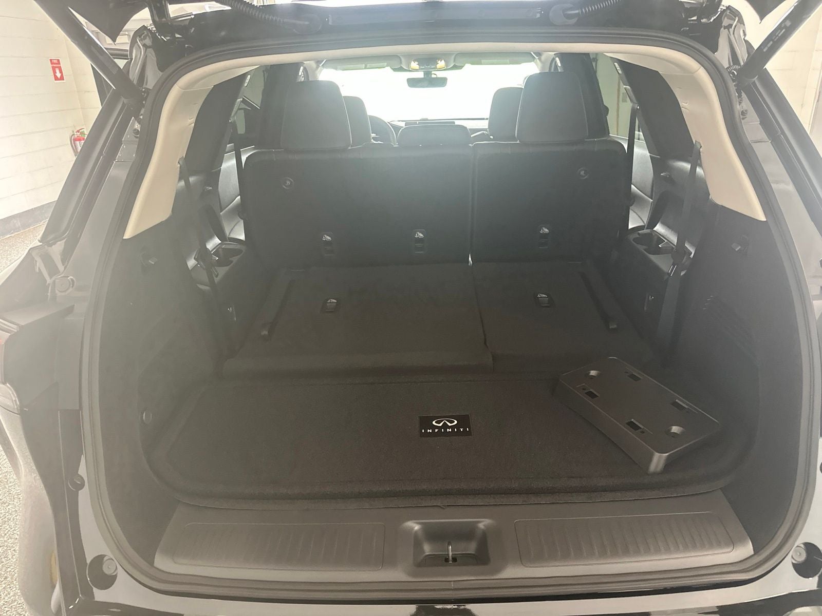 2027 INFINITI QX60 LUXE AWD