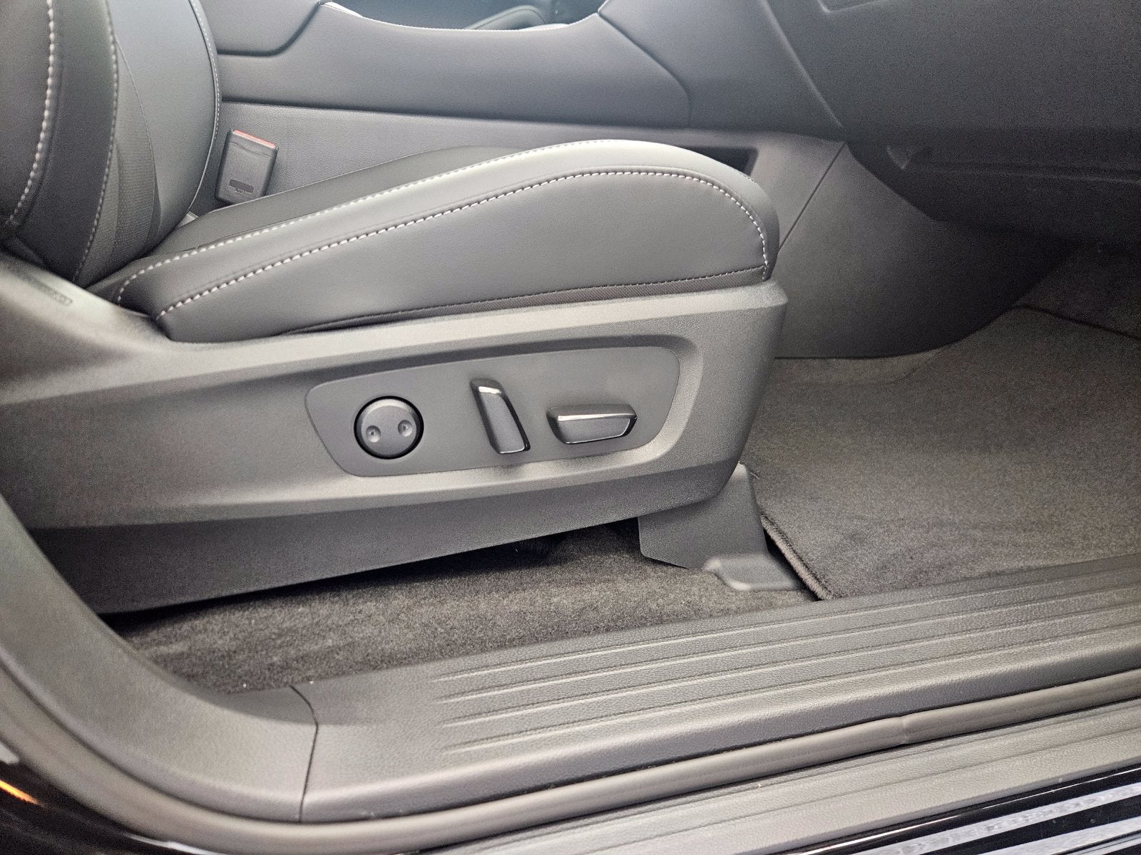 2027 INFINITI QX60 LUXE AWD