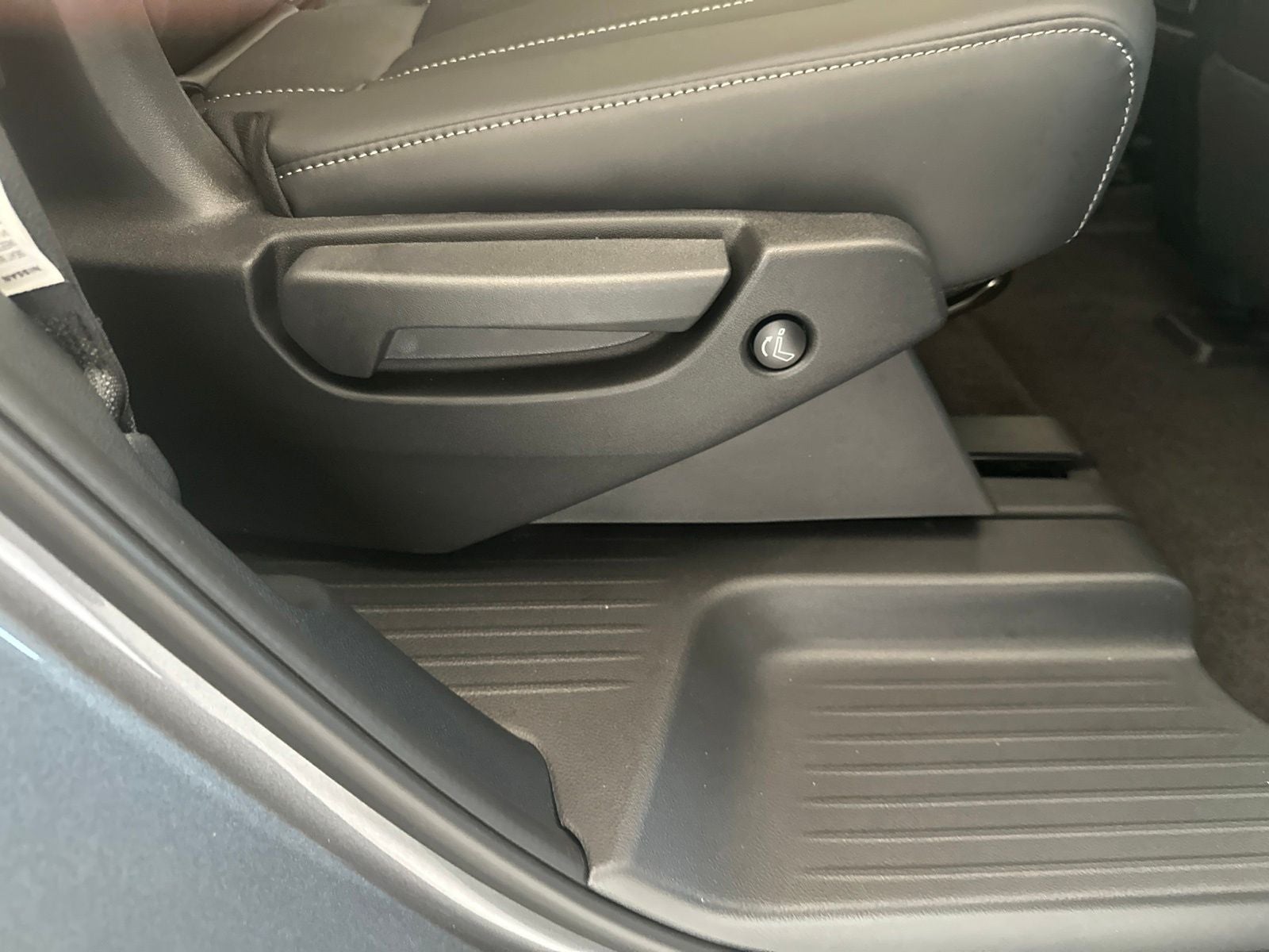 2027 INFINITI QX60 LUXE AWD