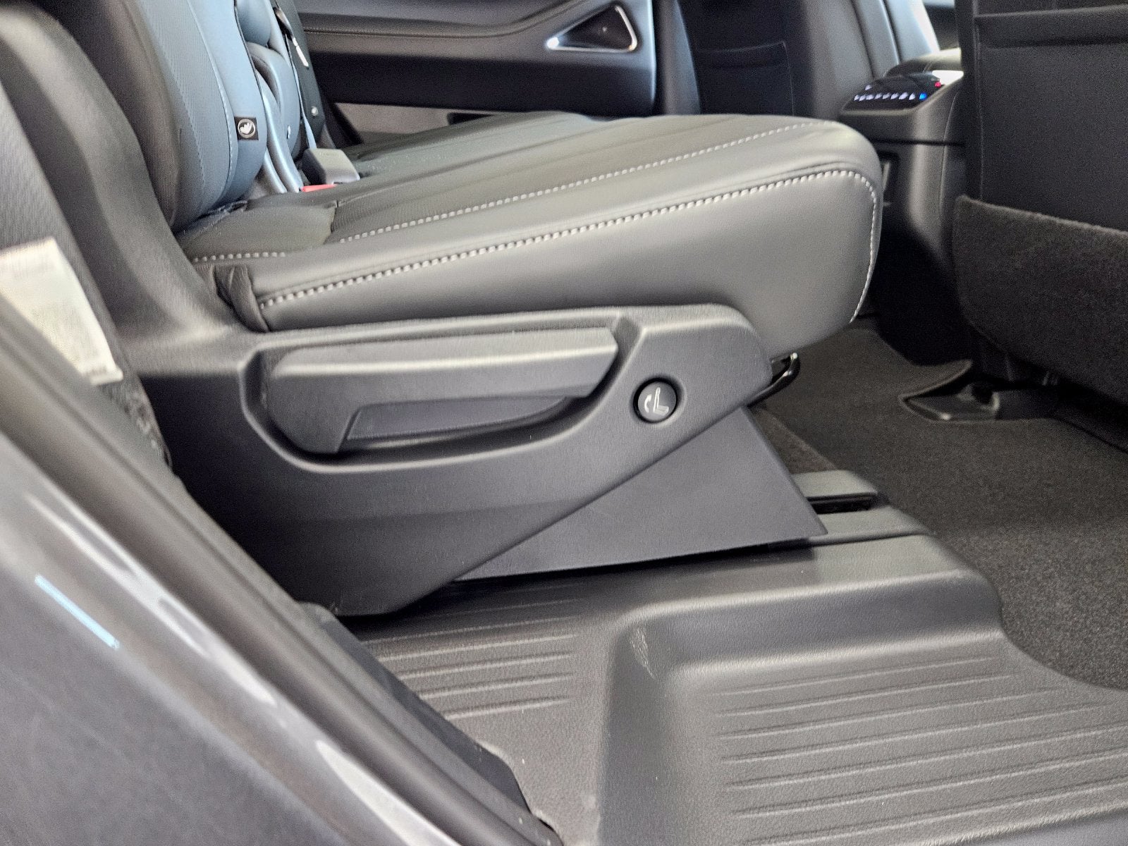 2027 INFINITI QX60 LUXE AWD