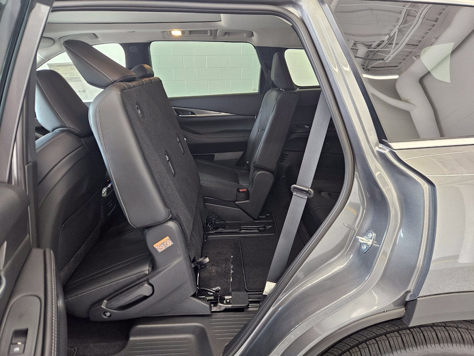 2027 INFINITI QX60 LUXE AWD