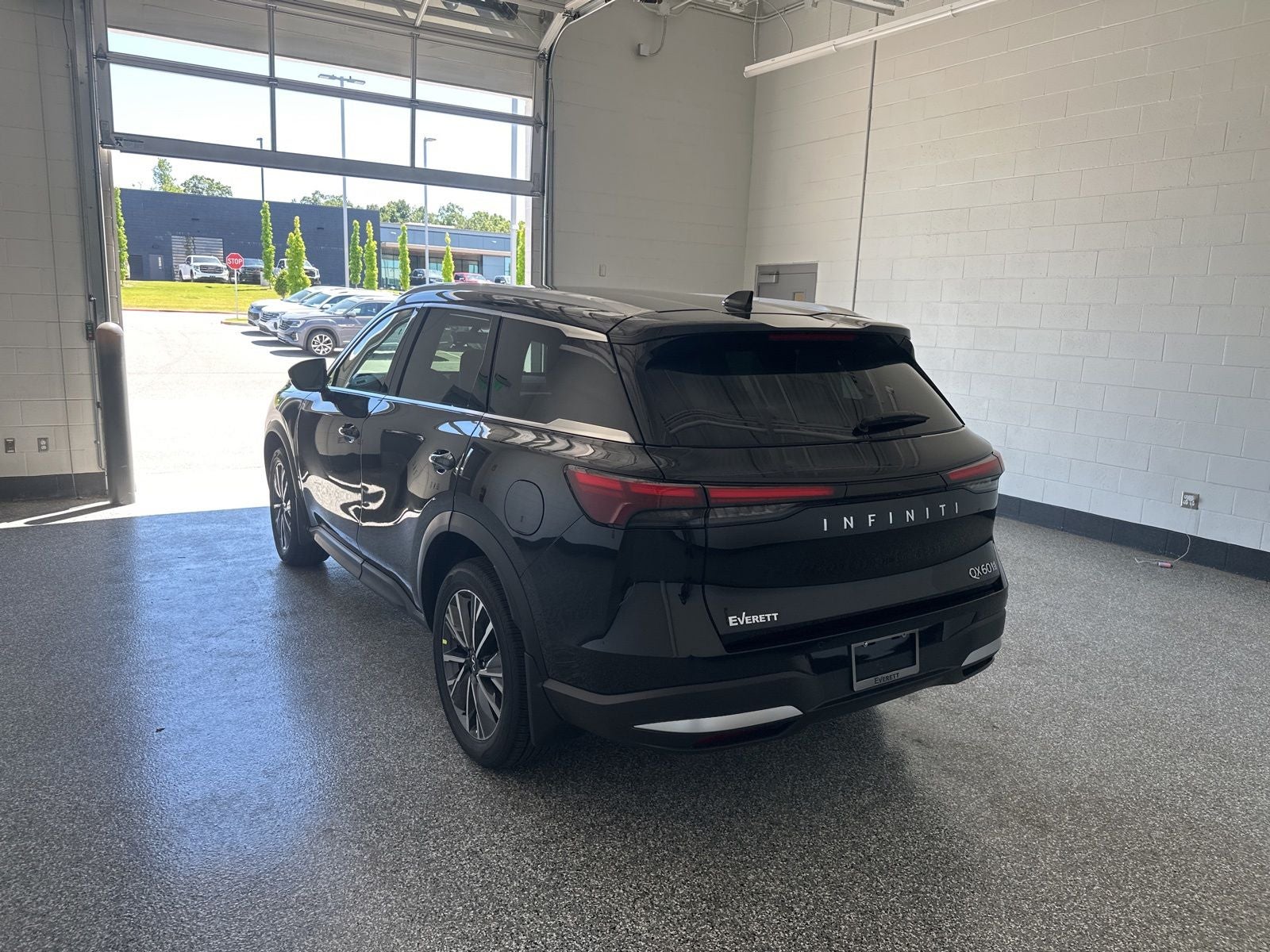 2027 INFINITI QX60 LUXE