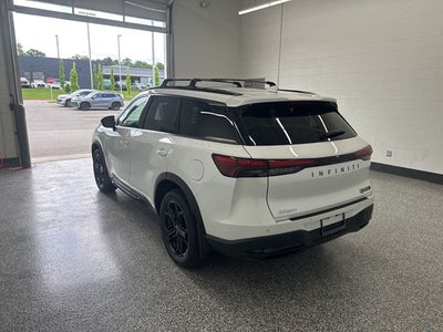 2027 INFINITI QX60 LUXE