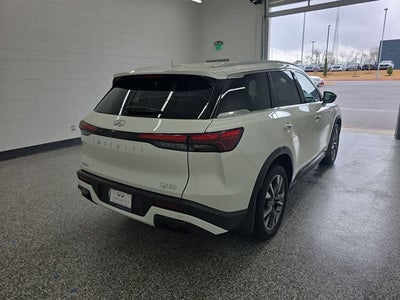 2025 INFINITI QX60 LUXE